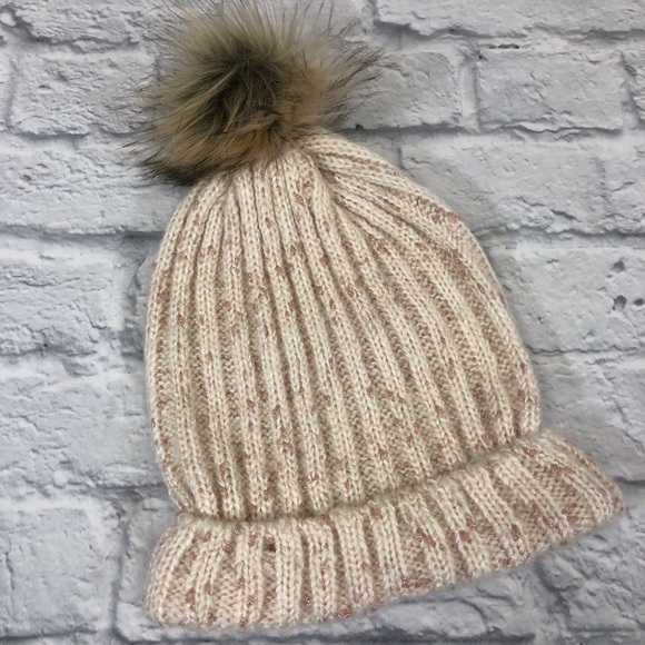 Betsey Johnson tan knit hat Pompom top Stretchy Faux Fur - Picture 8 of 11